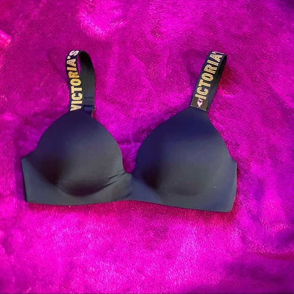 Victoria’s Secret / T-Shirt Bra - Picture 1 of 6
